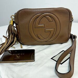 Authentic Gucci Soho Disco Crossbody Bag in excellent pre-owned condition!